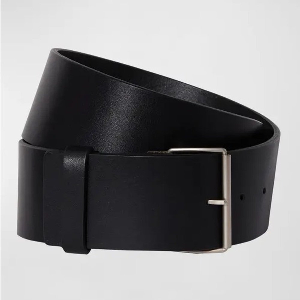 Janessa Leonè Jett Belt